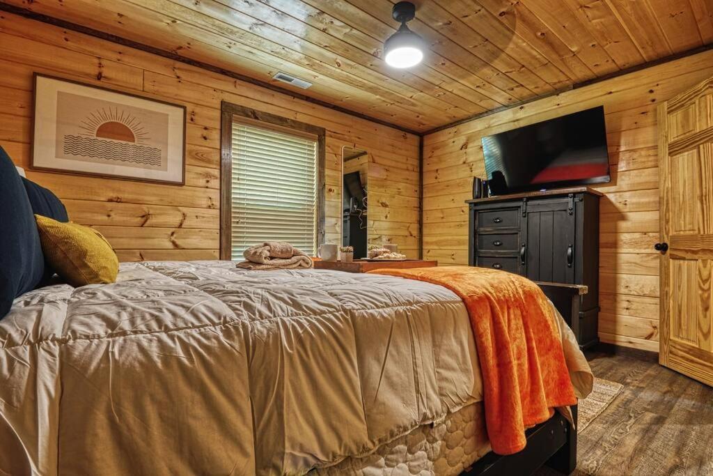 Adventure Retreat/Cabin/Pool+Hot Tub/Game Room+Theater Sevierville Luaran gambar