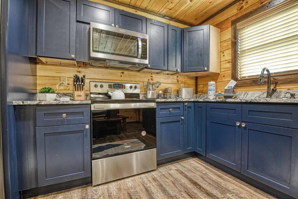 Adventure Retreat/Cabin/Pool+Hot Tub/Game Room+Theater Sevierville Luaran gambar