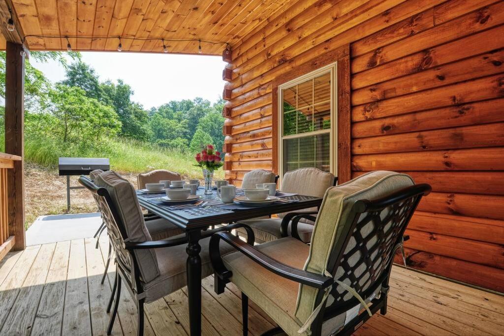 Adventure Retreat/Cabin/Pool+Hot Tub/Game Room+Theater Sevierville Luaran gambar