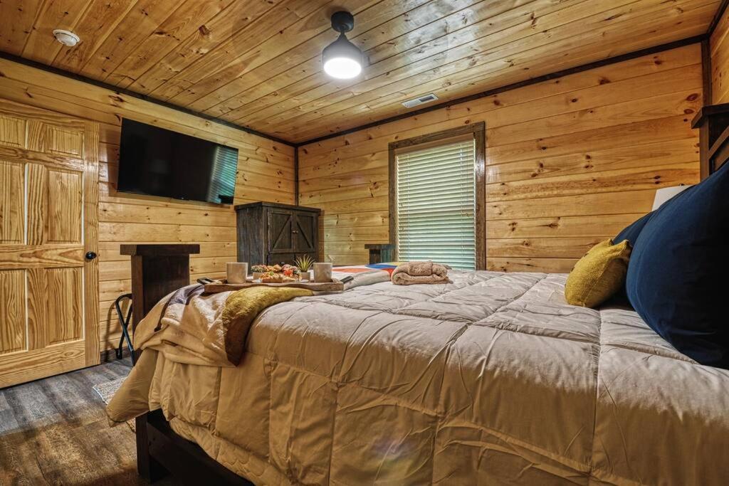 Adventure Retreat/Cabin/Pool+Hot Tub/Game Room+Theater Sevierville Luaran gambar