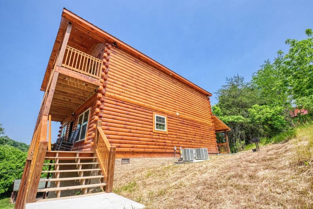 Adventure Retreat/Cabin/Pool+Hot Tub/Game Room+Theater Sevierville Luaran gambar