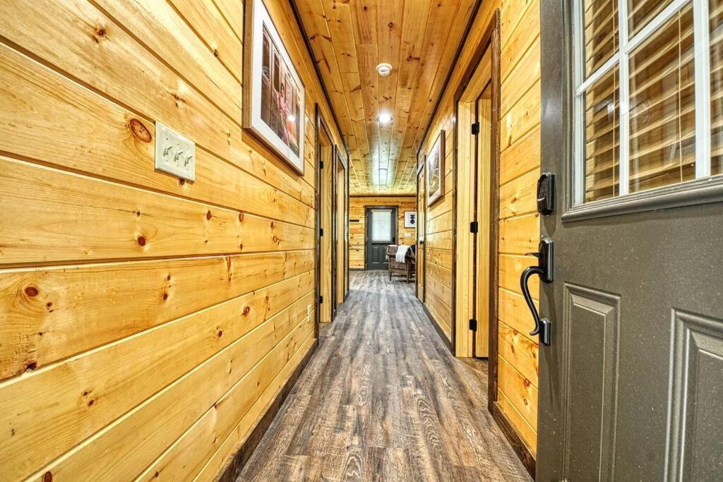 Adventure Retreat/Cabin/Pool+Hot Tub/Game Room+Theater Sevierville Luaran gambar